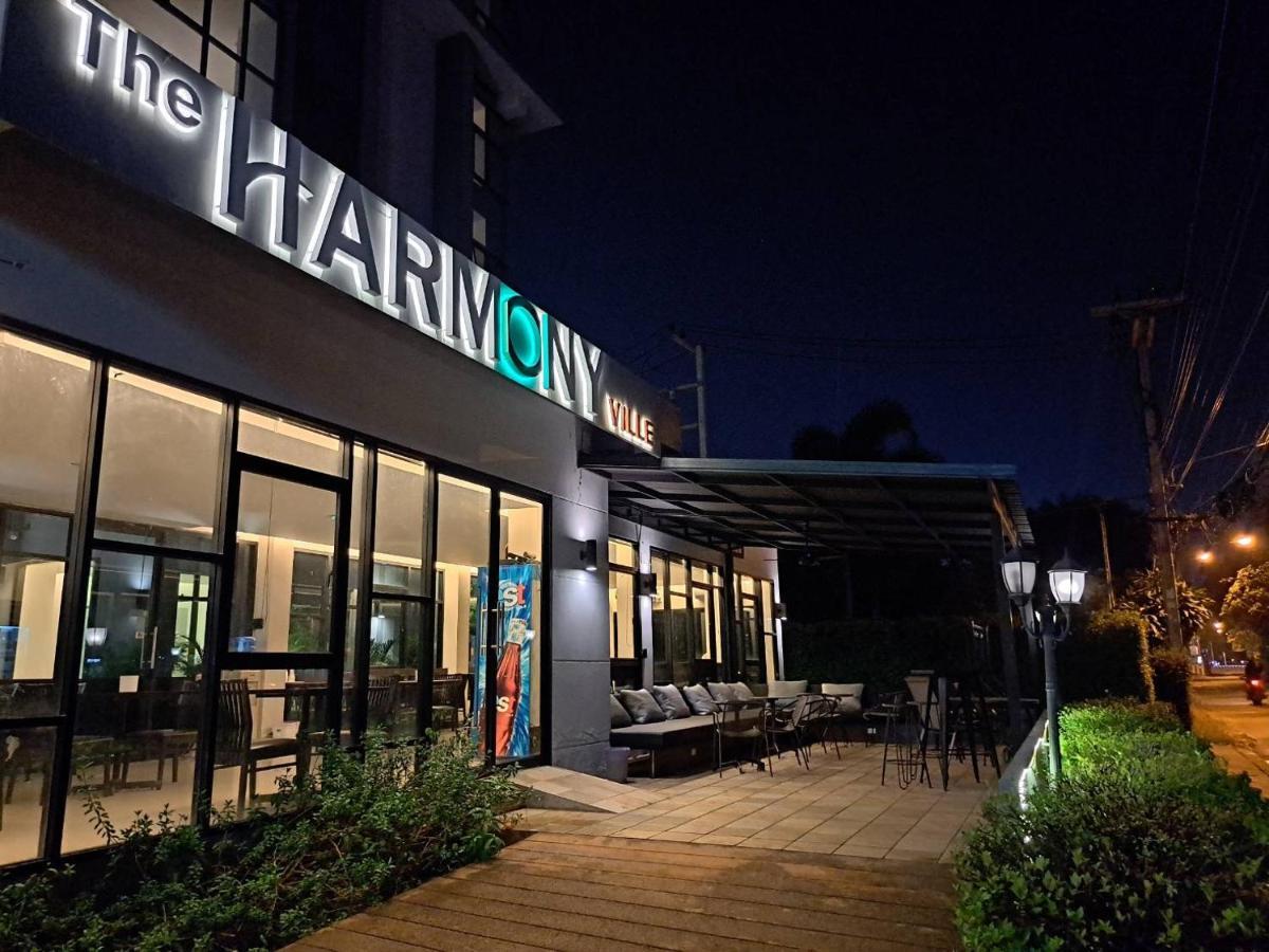 The Harmony Ville Фитсанулок Екстериор снимка